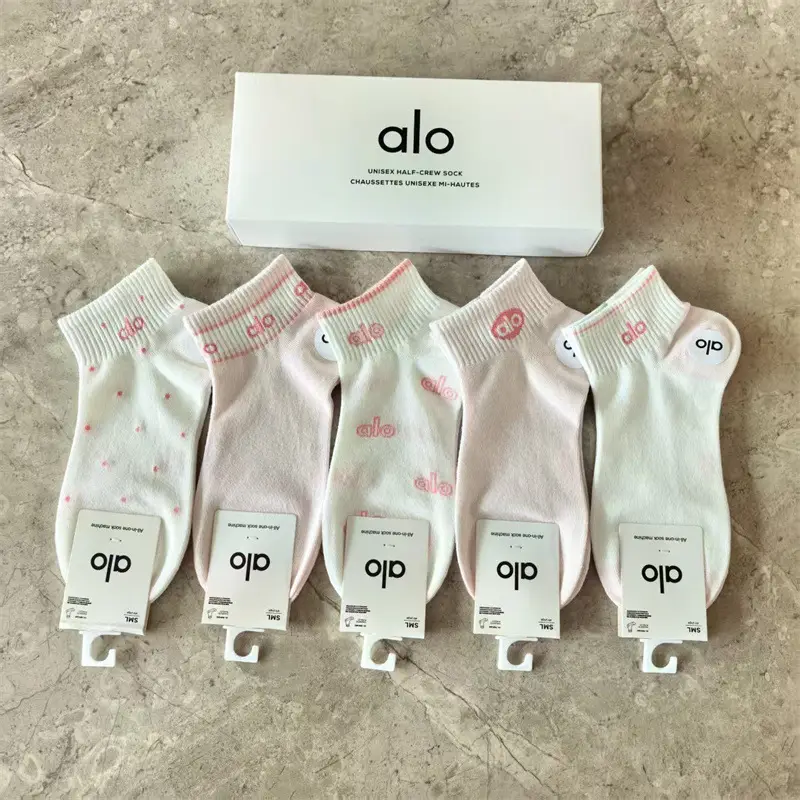 Alo Yoga Socks Boxed Short-Tube Sports Socks for Men and Women, Breathable, Sweat-Absorbent, Cotton, All-Season Casual Trendy Socks Wholesale