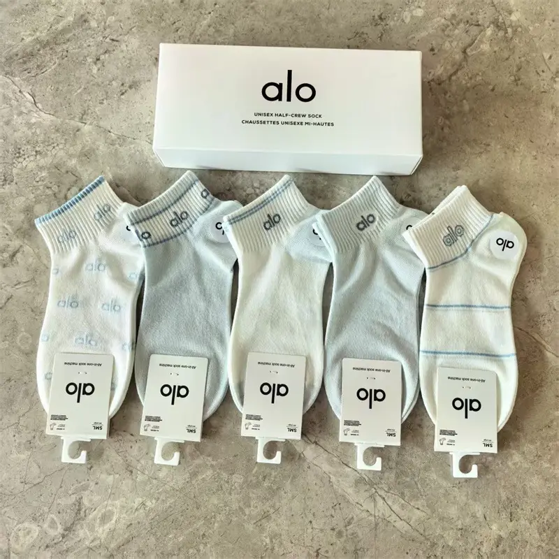 Alo Yoga Socks Boxed Short-Tube Sports Socks for Men and Women, Breathable, Sweat-Absorbent, Cotton, All-Season Casual Trendy Socks Wholesale
