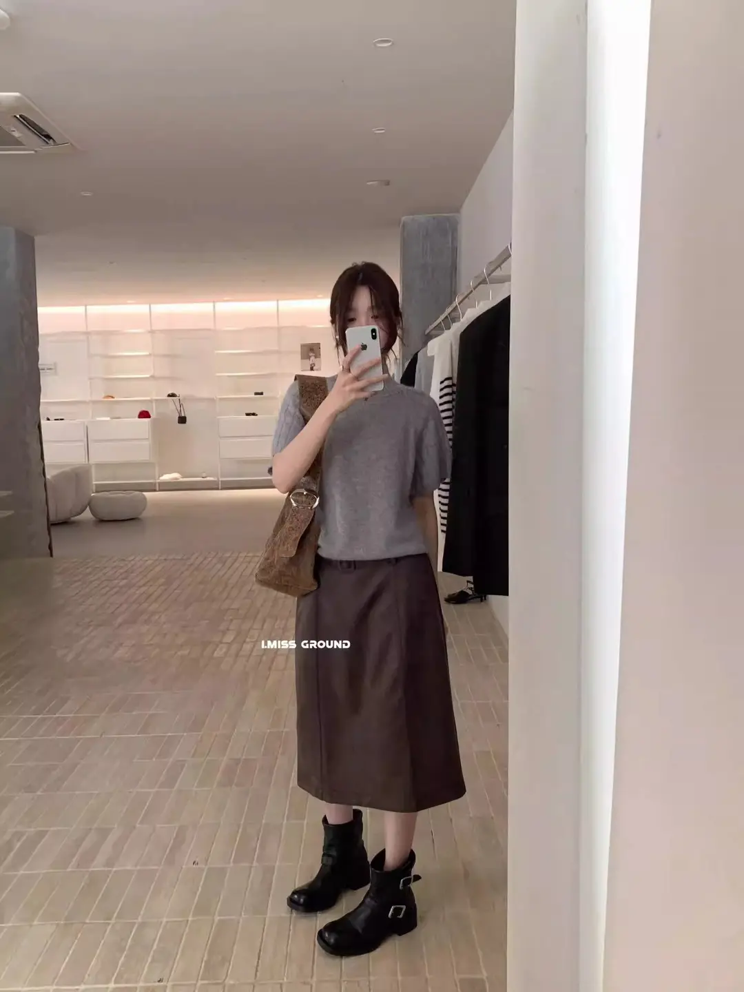 White Half-Turtleneck Sweater, Short-Sleeved Thickened Knitted Base Layer, New Autumn and Winter Style, Great for Layering, Very Stylish Top for Women — feature 12