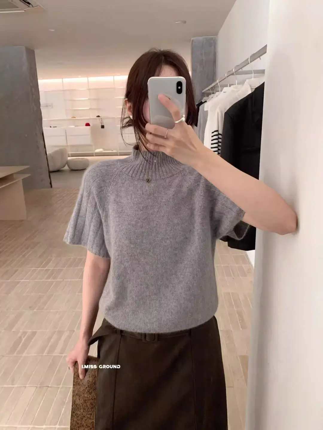 White Half-Turtleneck Sweater, Short-Sleeved Thickened Knitted Base Layer, New Autumn and Winter Style, Great for Layering, Very Stylish Top for Women — feature 29
