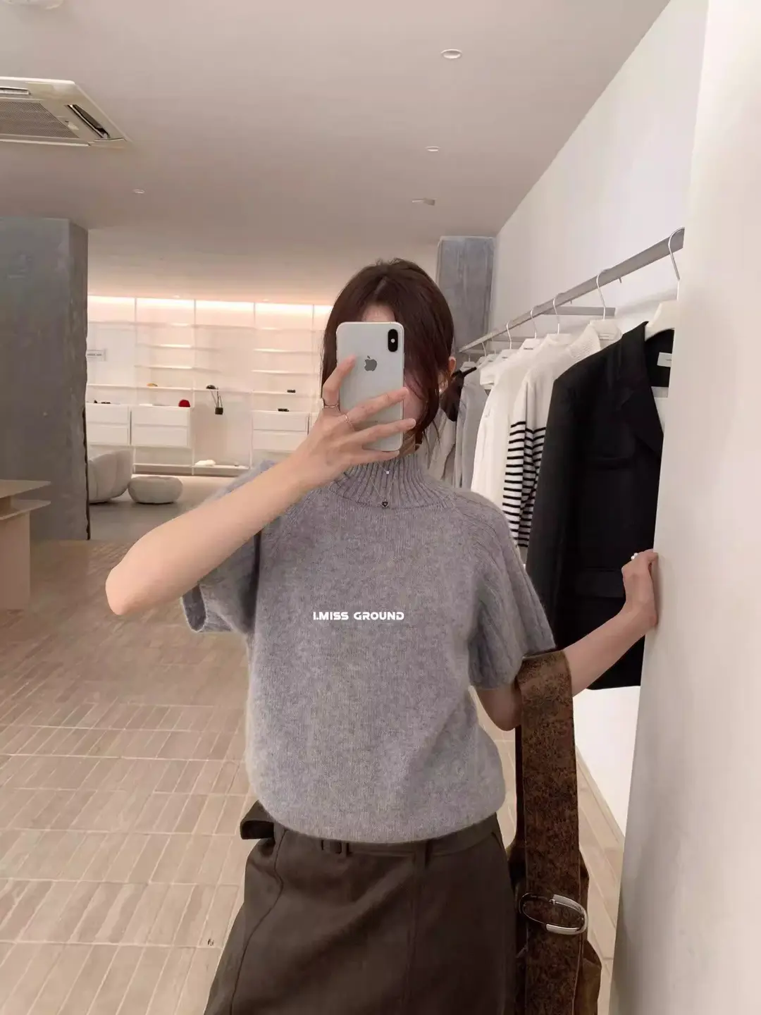White Half-Turtleneck Sweater, Short-Sleeved Thickened Knitted Base Layer, New Autumn and Winter Style, Great for Layering, Very Stylish Top for Women — feature 30