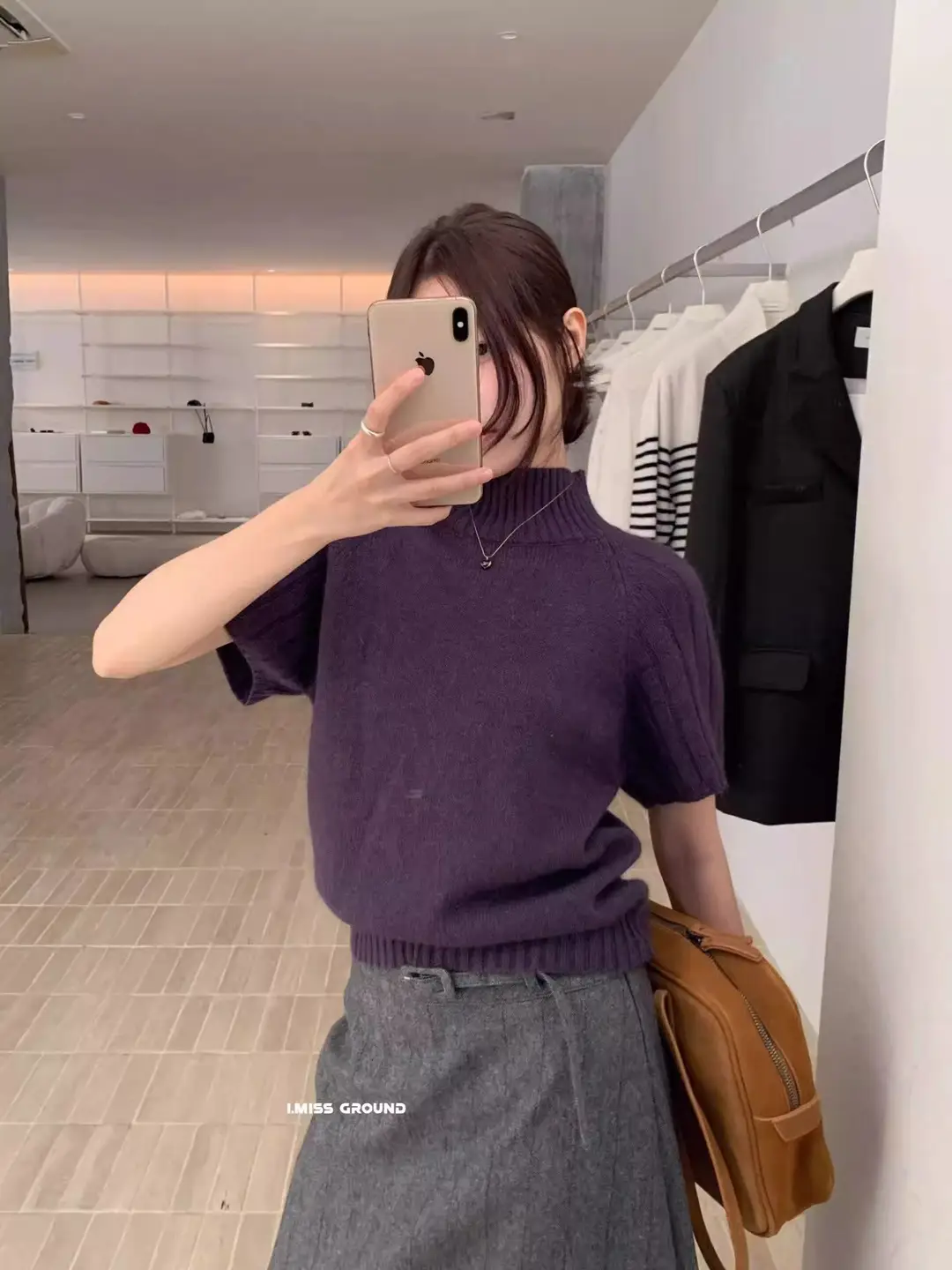 White Half-Turtleneck Sweater, Short-Sleeved Thickened Knitted Base Layer, New Autumn and Winter Style, Great for Layering, Very Stylish Top for Women — feature 5