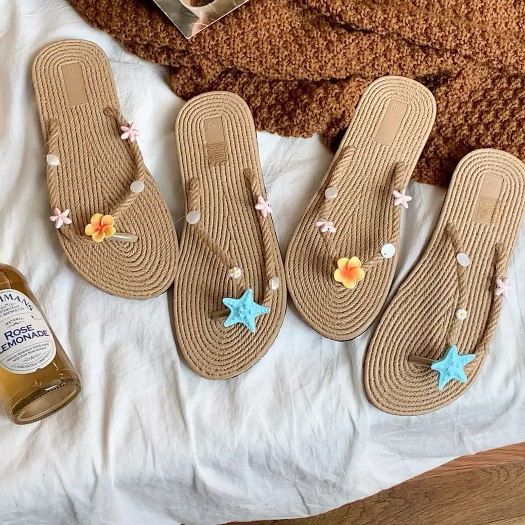 Xiaohongshu-Style Flip-Flops, Summer Seaside Vacation Style, Starfish Straw Beach Shoes, Flat Non-Slip Slippers, Sandals - Image 2