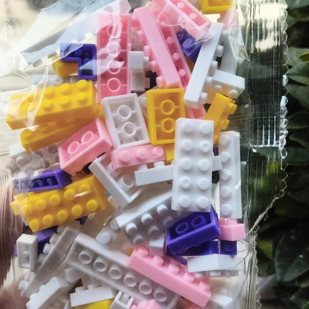 Compatible with Lego Micro-Diamond Particle Building Blocks, Educational Cartoon Figures, Children's Blind Box Gifts, Wholesale Assembly