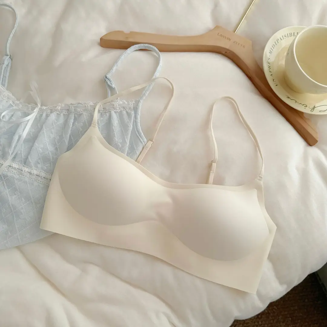 Summer Strapless Style Anti-Exposure Girl's Underwear, Seamless, Wireless, Anti-Sagging, Double-Row Buckle Bra, Thin Cup