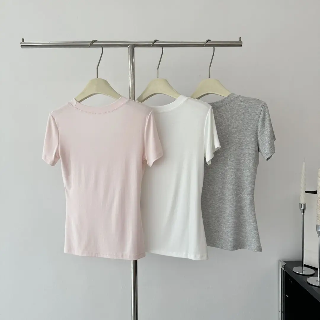 Super Comfortable Milk Silk T-Shirt with Large U-Neck, Slimming Waist, Modal Material, Regular Shoulder Short-Sleeve Top 2026 — feature 3