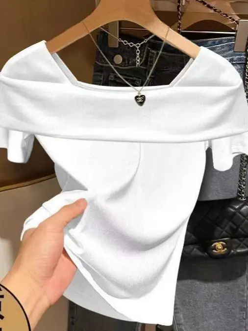 Off-The-Shoulder Short-Sleeve Women's T-Shirt That Reveals Collarbones, Summer 2026 New Style, Elegant Mature Style, Slim Fit Ribbed Short Top