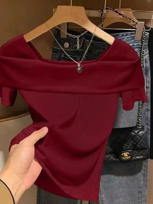 Off-The-Shoulder Short-Sleeve Women's T-Shirt That Reveals Collarbones, Summer 2026 New Style, Elegant Mature Style, Slim Fit Ribbed Short Top