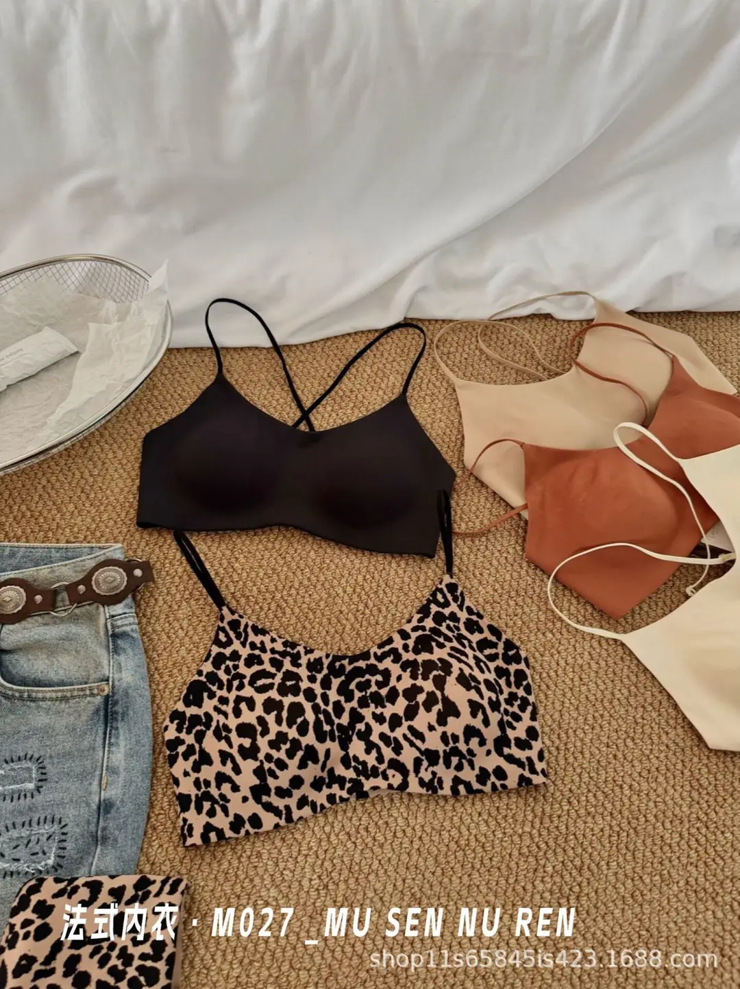Leopard Print Seamless Large U-Backless Pure Desire Bra with Thin Straps, Wireless, Comfortable, Breathable, Sexy Tube Top for Spring and Summer — feature 2