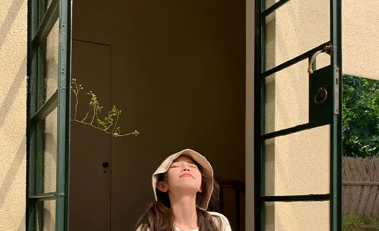Maternity Suit Summer 2026 New Korean Style Fashion Loose Apricot Color Round Neck Short-Sleeved Top and Pants Two-Piece Set for Women — feature 4