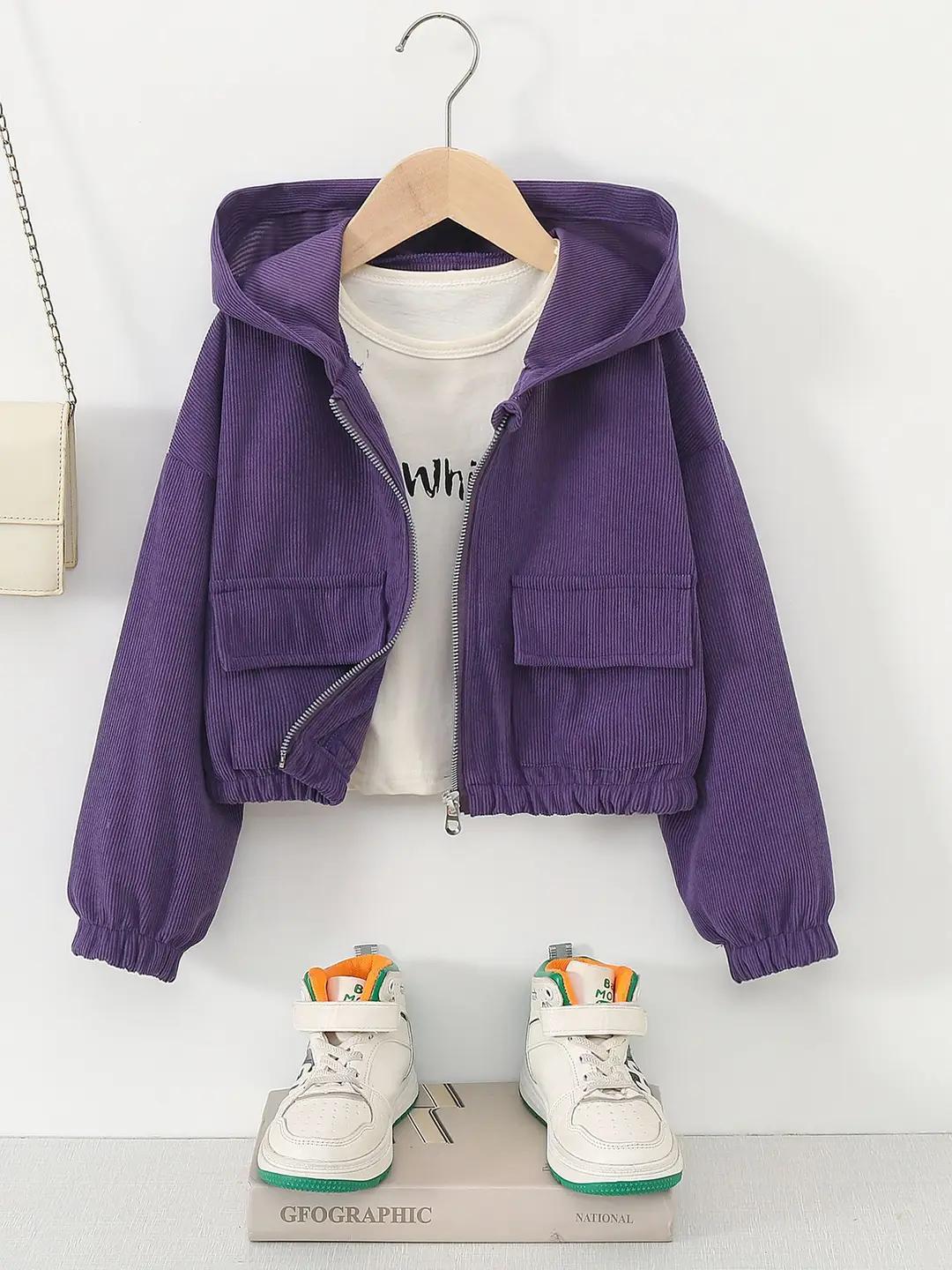 Direct sales from the source factory: girls' short zip-up jacket with hood, casual sporty style, fashionable new spring children's clothing — feature 17