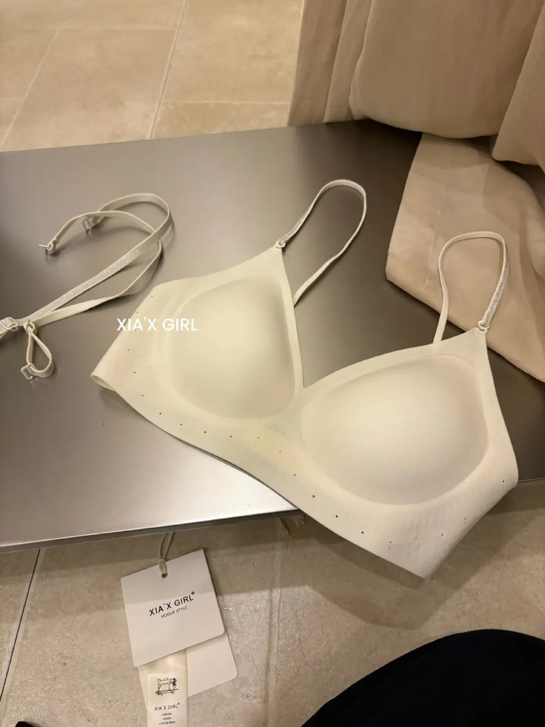 U-Shaped Halter Neck Seamless Bra for Women, Spring and Summer, Small Chest Push-Up, Anti-Sagging, Nude Skin Tone, Invisible Bra — feature 24