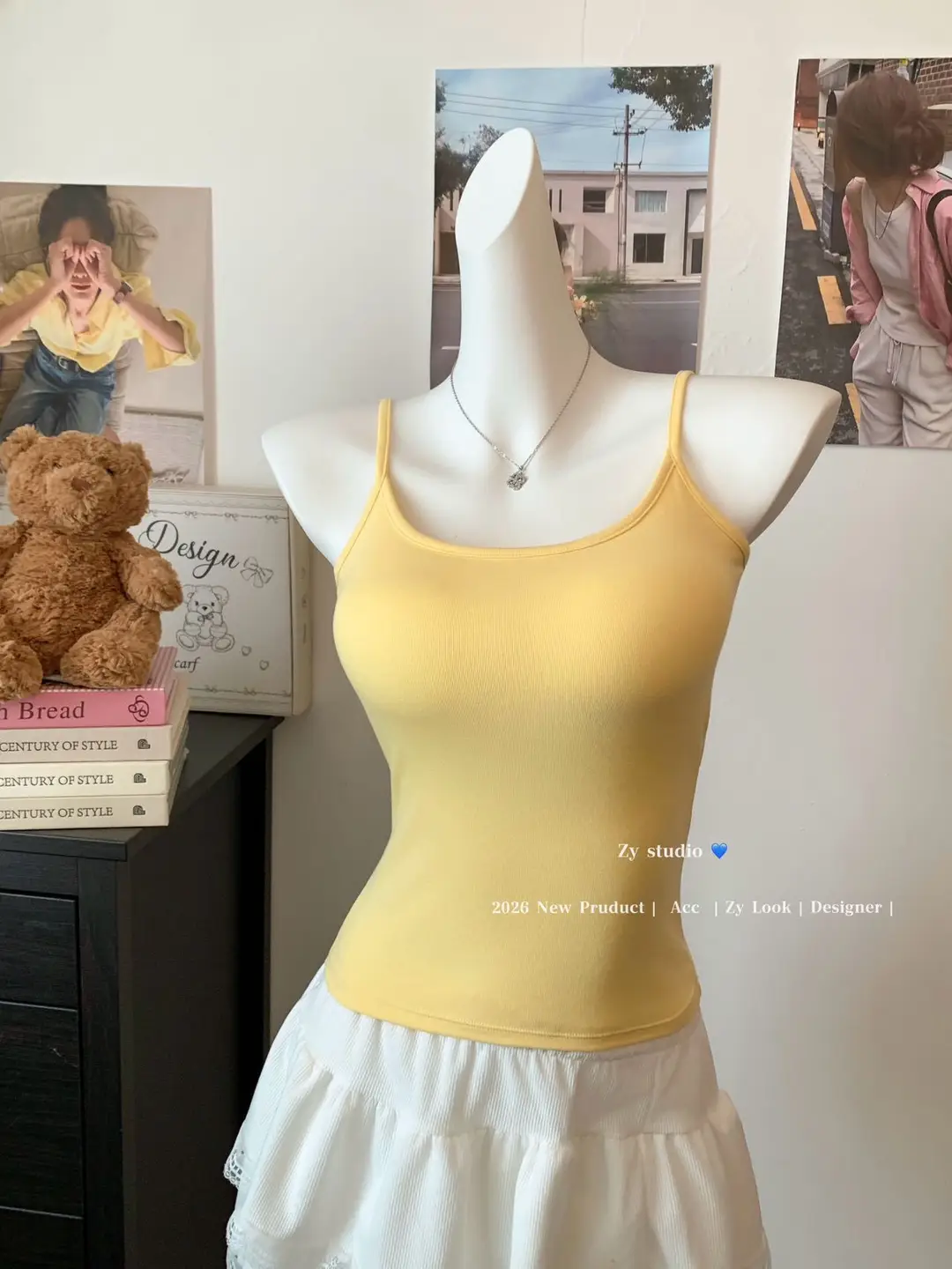 Solid Color Camisole for Women in Summer with Built-In Chest Pads, Sexy Sleeveless Top, Anti-Exposure, Slim Fit, Short Style, Beautiful Back — feature 17