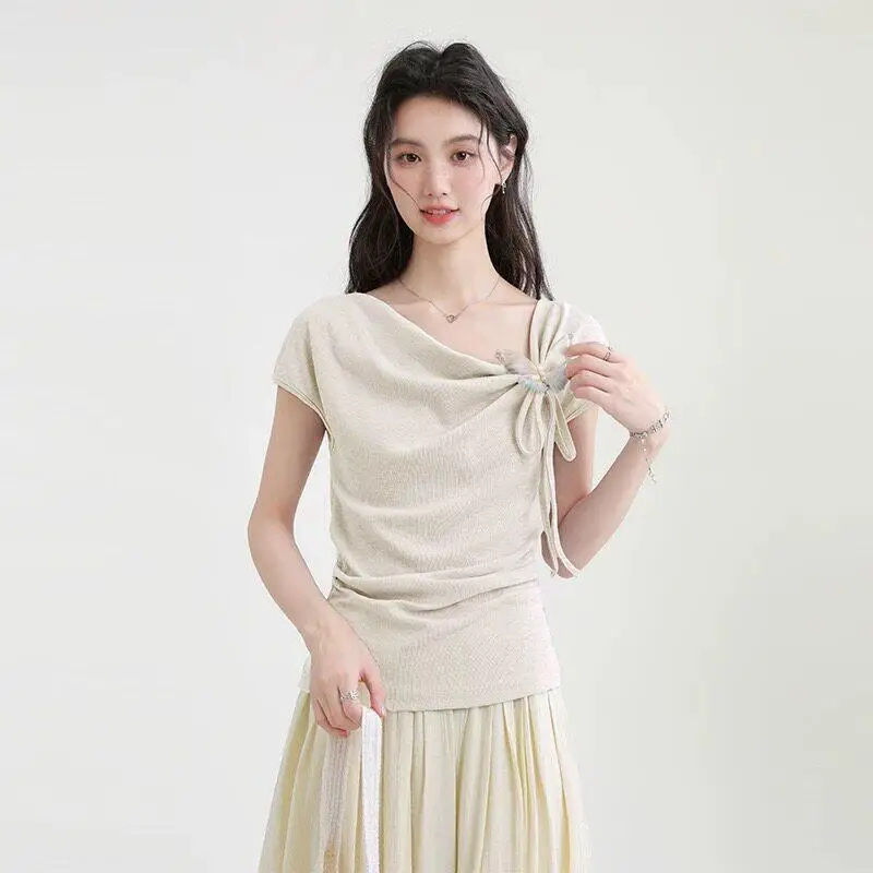 Light Blue Collarless Short-Sleeve T-Shirt with Exposed Collarbone, Summer Niche Style, Bow Tie Waist-Cinching Design, Stylish and Atmospheric Top — feature 12