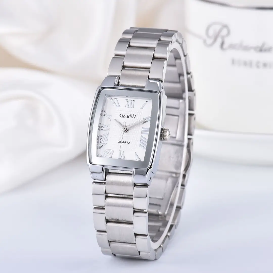 Gaudi.V Fashion Women's Quartz Watch Stainless Steel Strap Roman Scale Waterproof Watch Butterfly Clasp