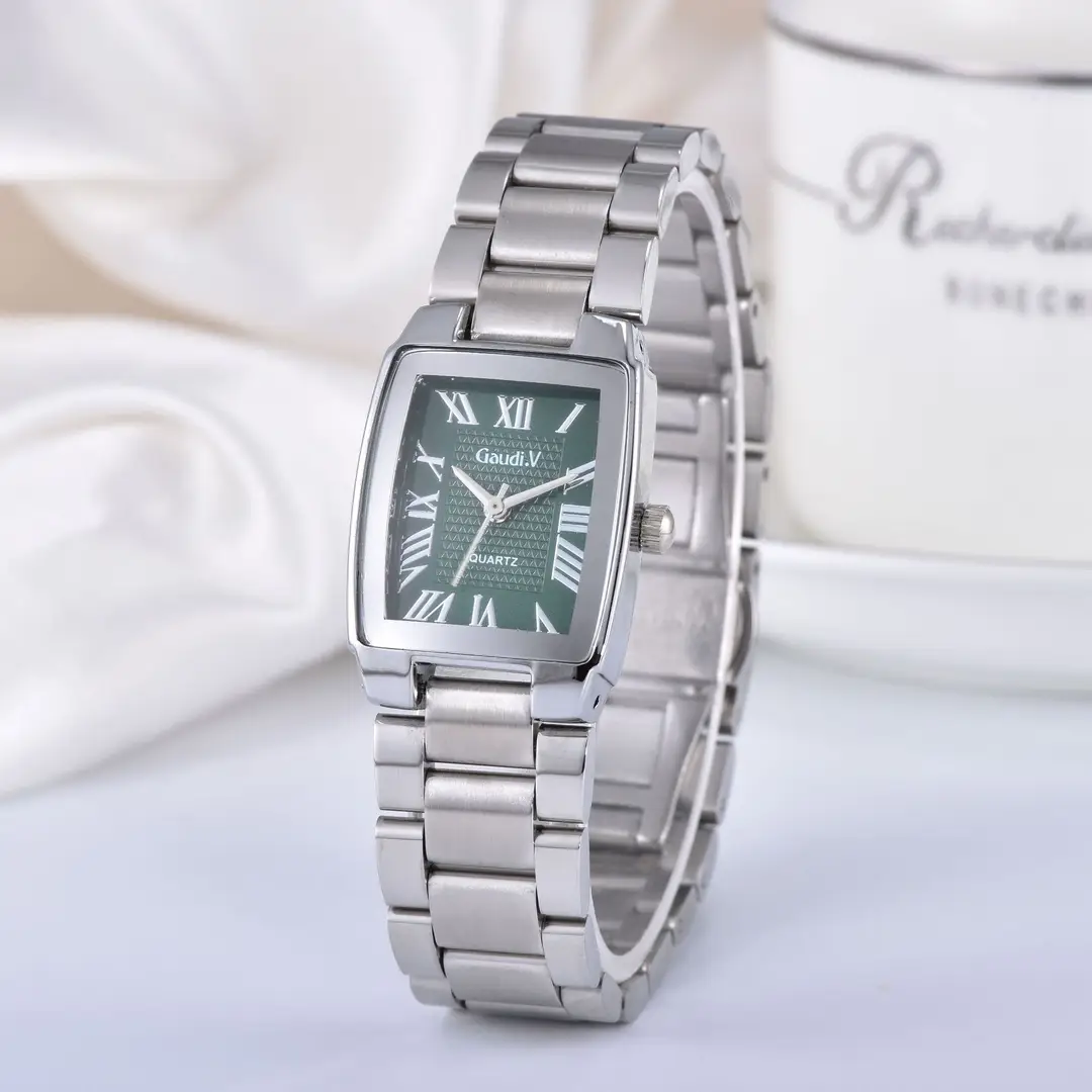 Gaudi.V Fashion Women's Quartz Watch Stainless Steel Strap Roman Scale Waterproof Watch Butterfly Clasp