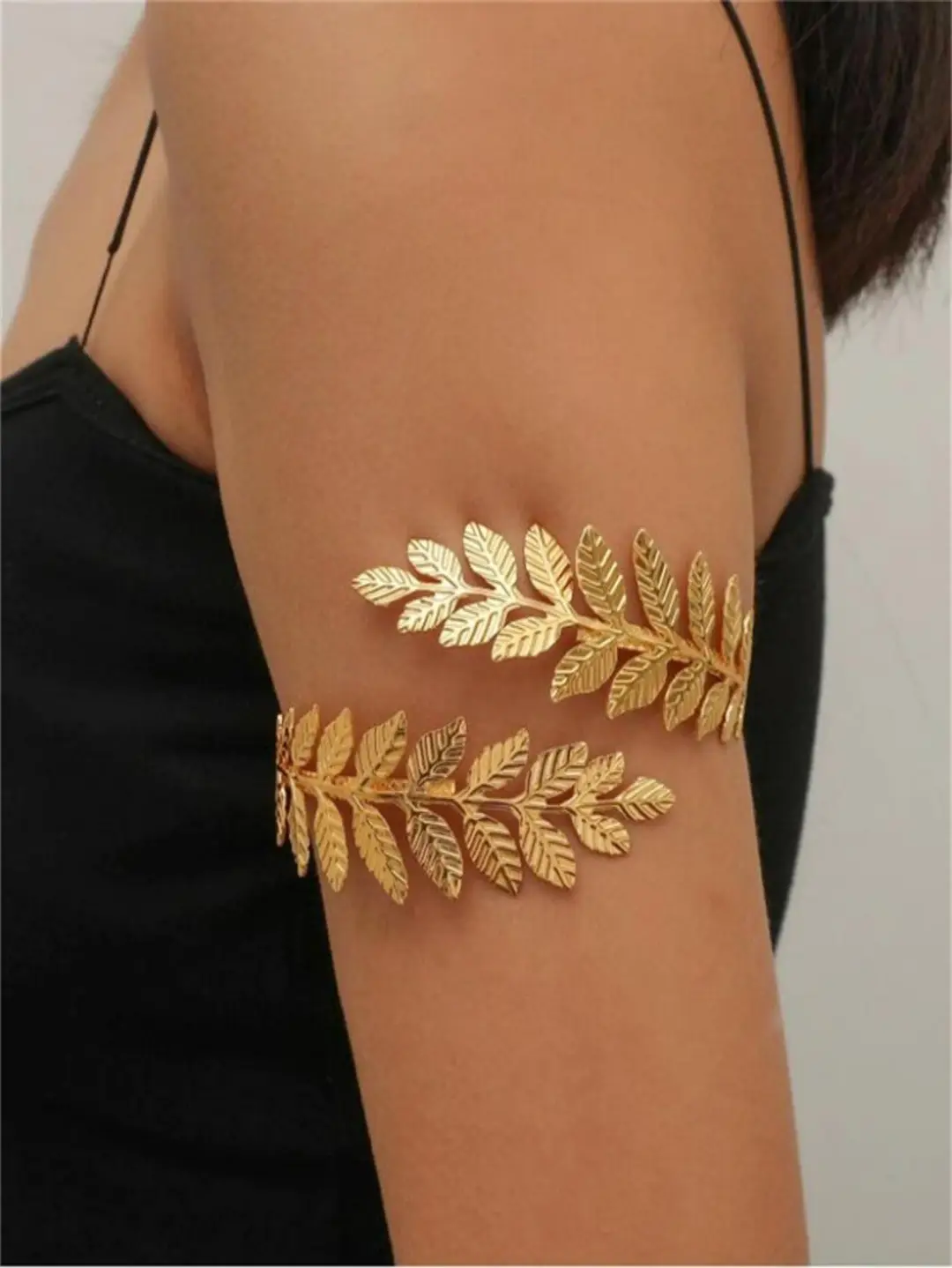 Trendy Leaf Arm Bracelet Roman Bridal Jewelry Metal Bracelet Adjustable Open Design Trendy Exaggerated Jewelry — feature 4