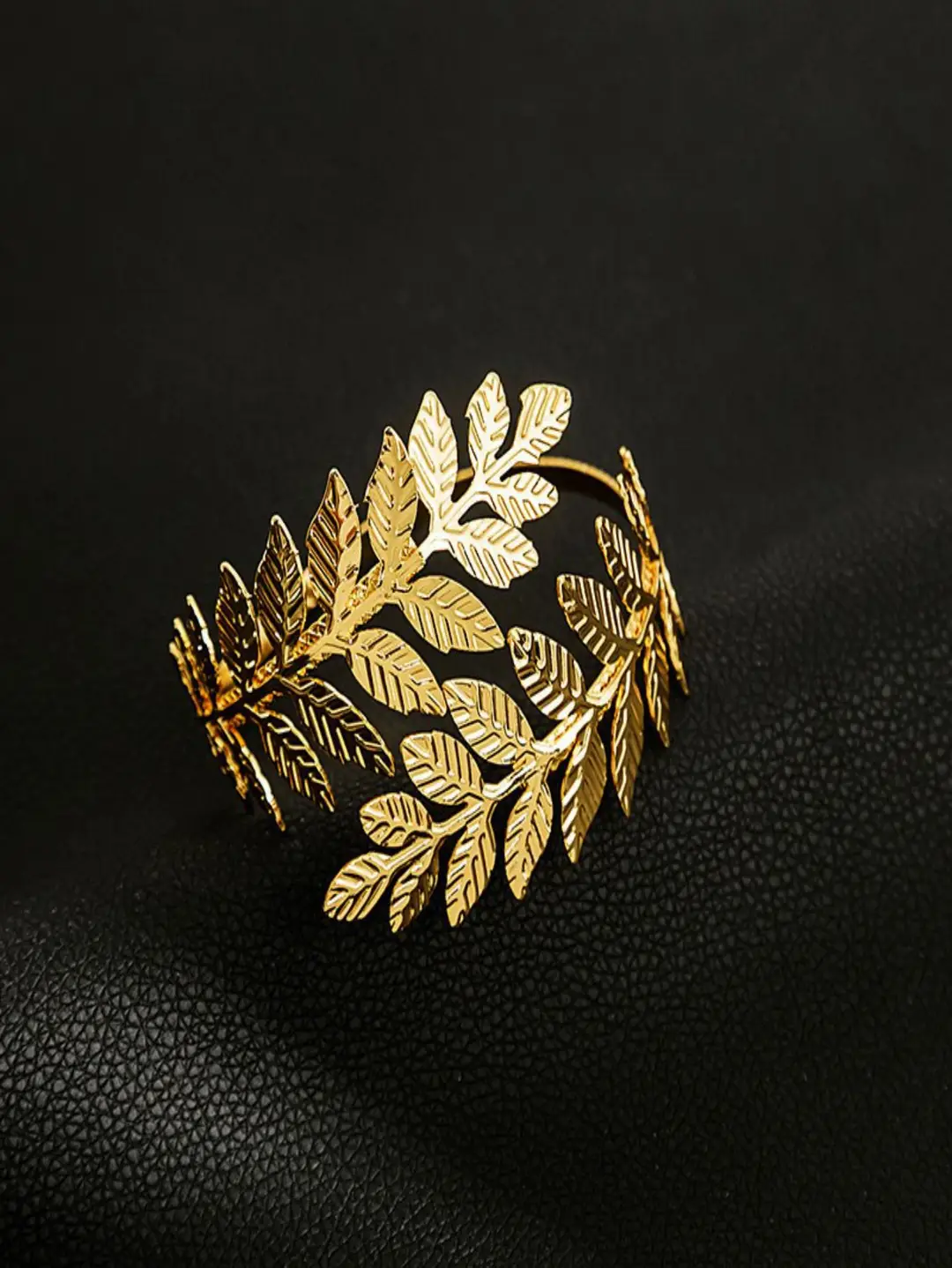 Trendy Leaf Arm Bracelet Roman Bridal Jewelry Metal Bracelet Adjustable Open Design Trendy Exaggerated Jewelry — feature 6
