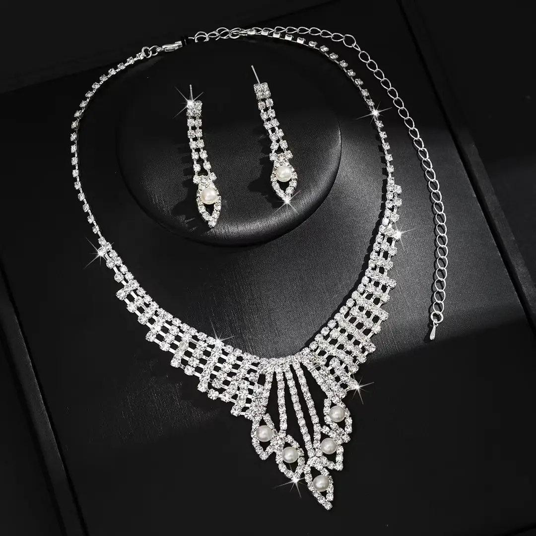 Cross-Border European and American Jewelry Sets, Bridal Necklaces and Earrings, Fashionable and High-End Jewelry, Versatile Clavicle Chain Accessories