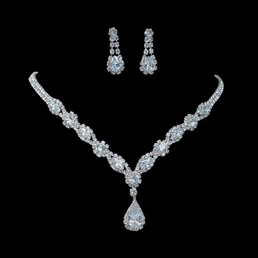 Cross-Border European and American Jewelry Sets, Bridal Necklaces and Earrings, Fashionable and High-End Jewelry, Versatile Clavicle Chain Accessories