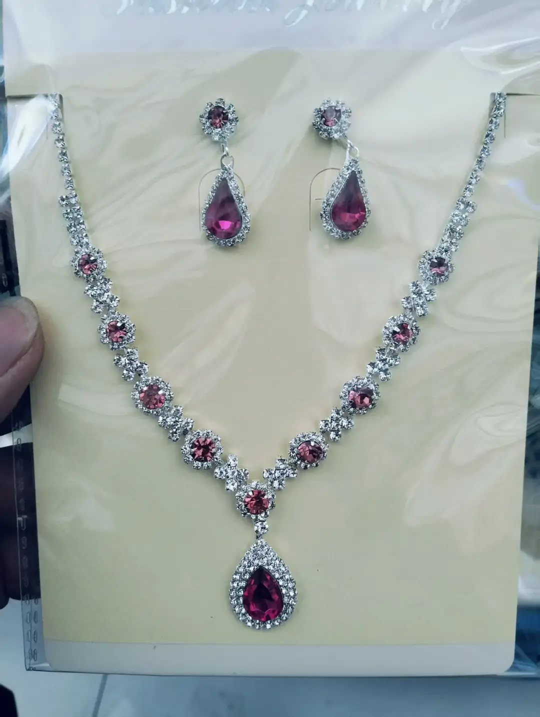 Cross-Border European and American Jewelry Sets, Bridal Necklaces and Earrings, Fashionable and High-End Jewelry, Versatile Clavicle Chain Accessories