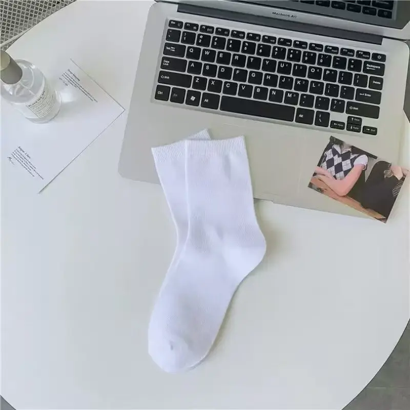 Men's Socks Are Simple and Versatile, Solid Color Mid-Calf Socks, Spring and Autumn Anti-Odor Men's Socks, Autumn and Winter Business Formal Socks