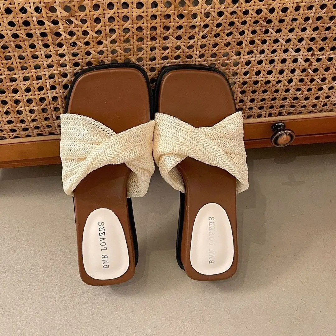 4cm Thick-Soled "Holiday Straw-Woven" French Retro Woven Slip-On Sandals for Women, Summer Outdoor Flip-Flops