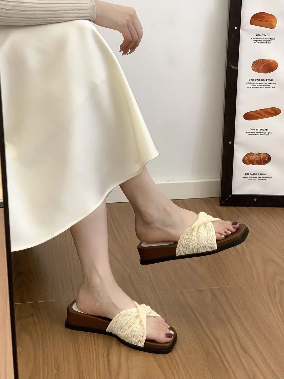 4cm Thick-Soled "Holiday Straw-Woven" French Retro Woven Slip-On Sandals for Women, Summer Outdoor Flip-Flops — feature 11