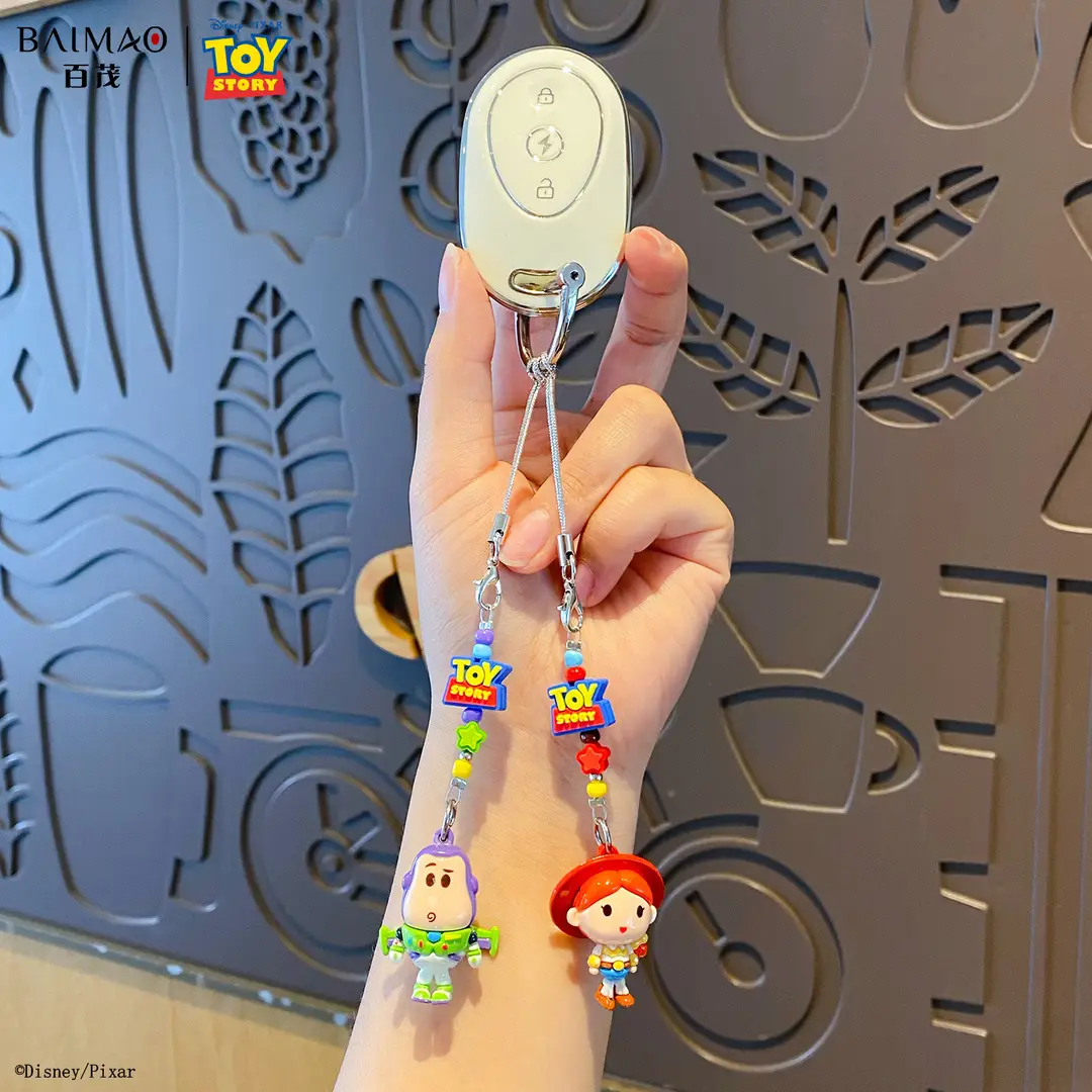 Authentic Toy Story Cute Beaded Keychain Cartoon Adorable Buzz Lightyear Doll Keychain Bag Pendant
