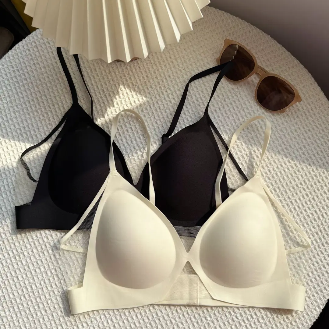 Original French-Style Triangle Cup Bra with Breathable Mesh, Lightweight, Comfortable, Sexy, Seamless, Simple, Beautiful Back Design, Women's Underwear