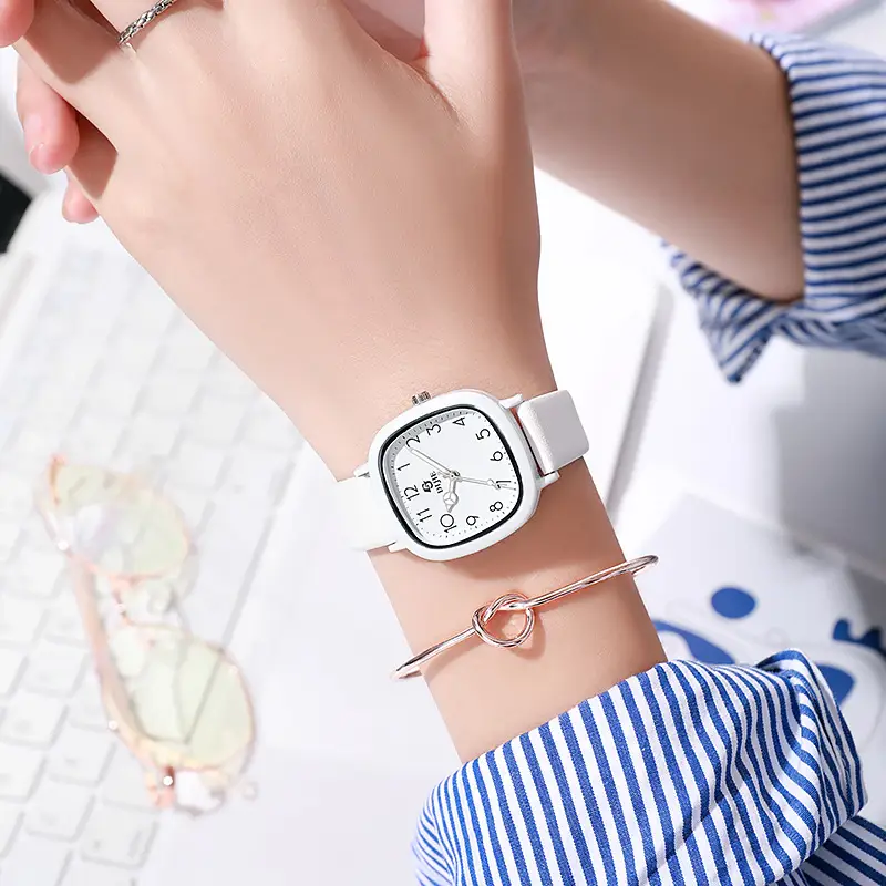 Milk Tea Color Watch, Instagram-Style, High Aesthetic Value, Suitable for Middle and High School Students, for Exams, Women's Model, Forest Style, Fresh and Unique Design