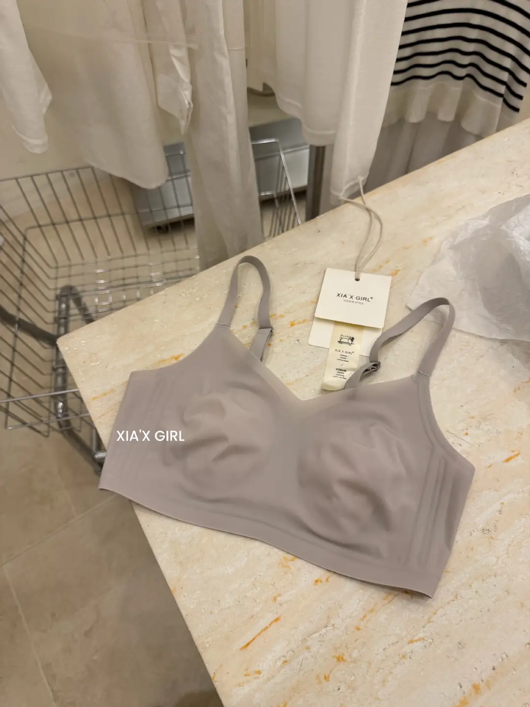 Large Bust Minimizing Bunny Ear Cup Bra, Ultra-Thin Breathable Seamless Comfortable Jelly Strip Minimizing Bra, Wireless Bra Top — feature 19