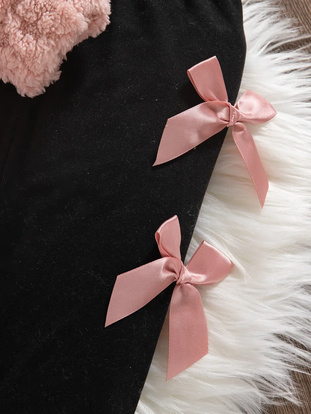 Cross-Border Autumn and Winter Baby Hooded 2026 Warm Plush Pink Long-Sleeve Hooded Top + Black Pants Wholesale — feature 10