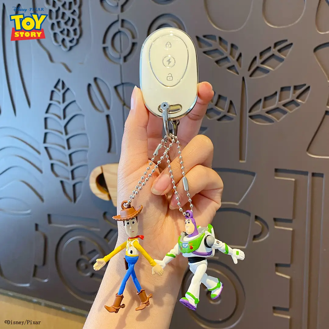 Authentic Toy Story Hand-In-Hand Couple Keychain Cartoon Woody and Buzz Lightyear Doll Keychain Pendant