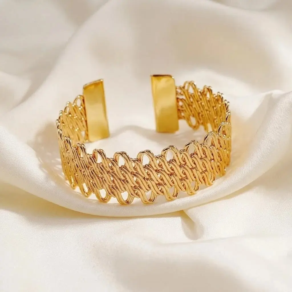 Hollow Wave-Shaped Korean-Style Multi-Layer Metal Arm Bracelet, European and American Cross-Border Minimalist Style Bracelet, New Light Luxury Elegant Bracelet for Women