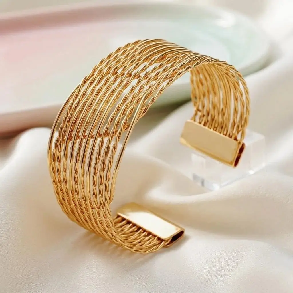 Hollow Wave-Shaped Korean-Style Multi-Layer Metal Arm Bracelet, European and American Cross-Border Minimalist Style Bracelet, New Light Luxury Elegant Bracelet for Women
