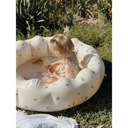 Ins-Style Petal-Shaped Pvc Thickened Inflatable Swimming Pool for Children, Foldable Round Bath Tub for Home Use — feature 2