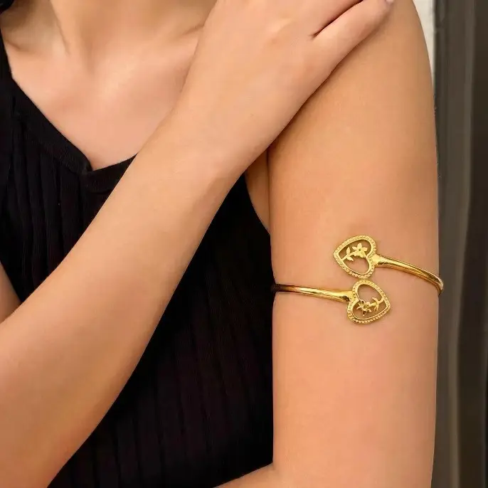 Cross-Border Foreign Trade Korean Style Fashionable Versatile Heart-To-Heart Floral Open Bracelet Arm Ring for Women, Direct Sales from Manufacturer, Wholesale