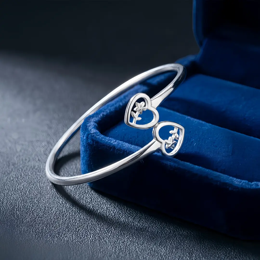 Cross-Border Foreign Trade Korean Style Fashionable Versatile Heart-To-Heart Floral Open Bracelet Arm Ring for Women, Direct Sales from Manufacturer, Wholesale