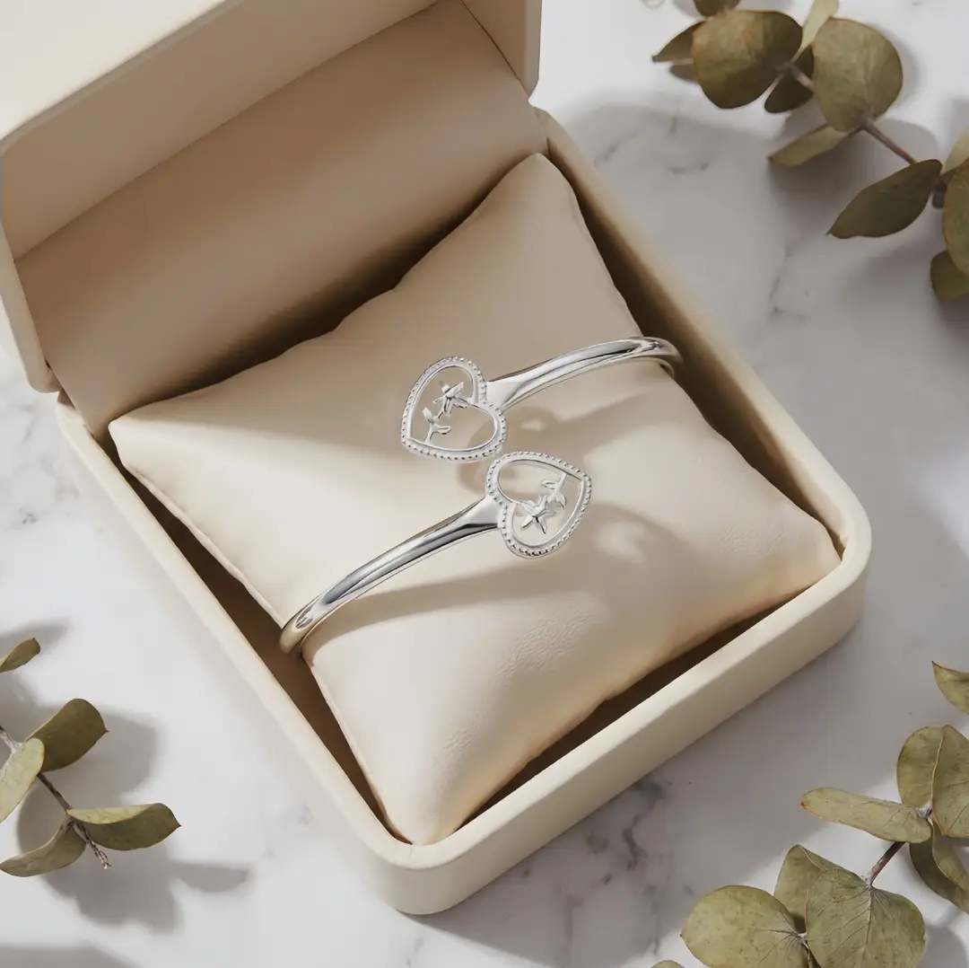 Cross-Border Foreign Trade Korean Style Fashionable Versatile Heart-To-Heart Floral Open Bracelet Arm Ring for Women, Direct Sales from Manufacturer, Wholesale — feature 8