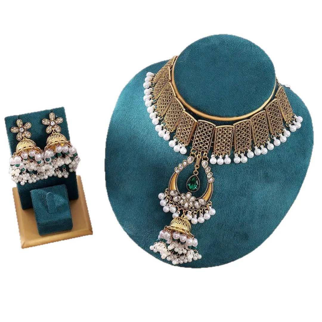 Cross-Border Indian Style Retro Ethnic Style Hollow Wind Chime Earrings and Necklace Bohemian Exotic Style Diamond-Encrusted Set