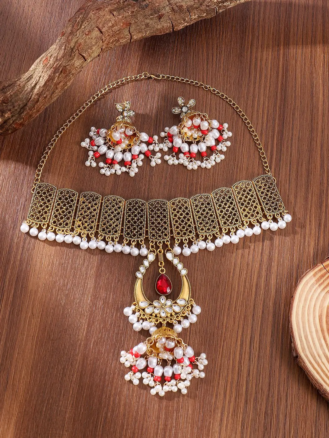 Cross-Border Indian Style Retro Ethnic Style Hollow Wind Chime Earrings and Necklace Bohemian Exotic Style Diamond-Encrusted Set — feature 8