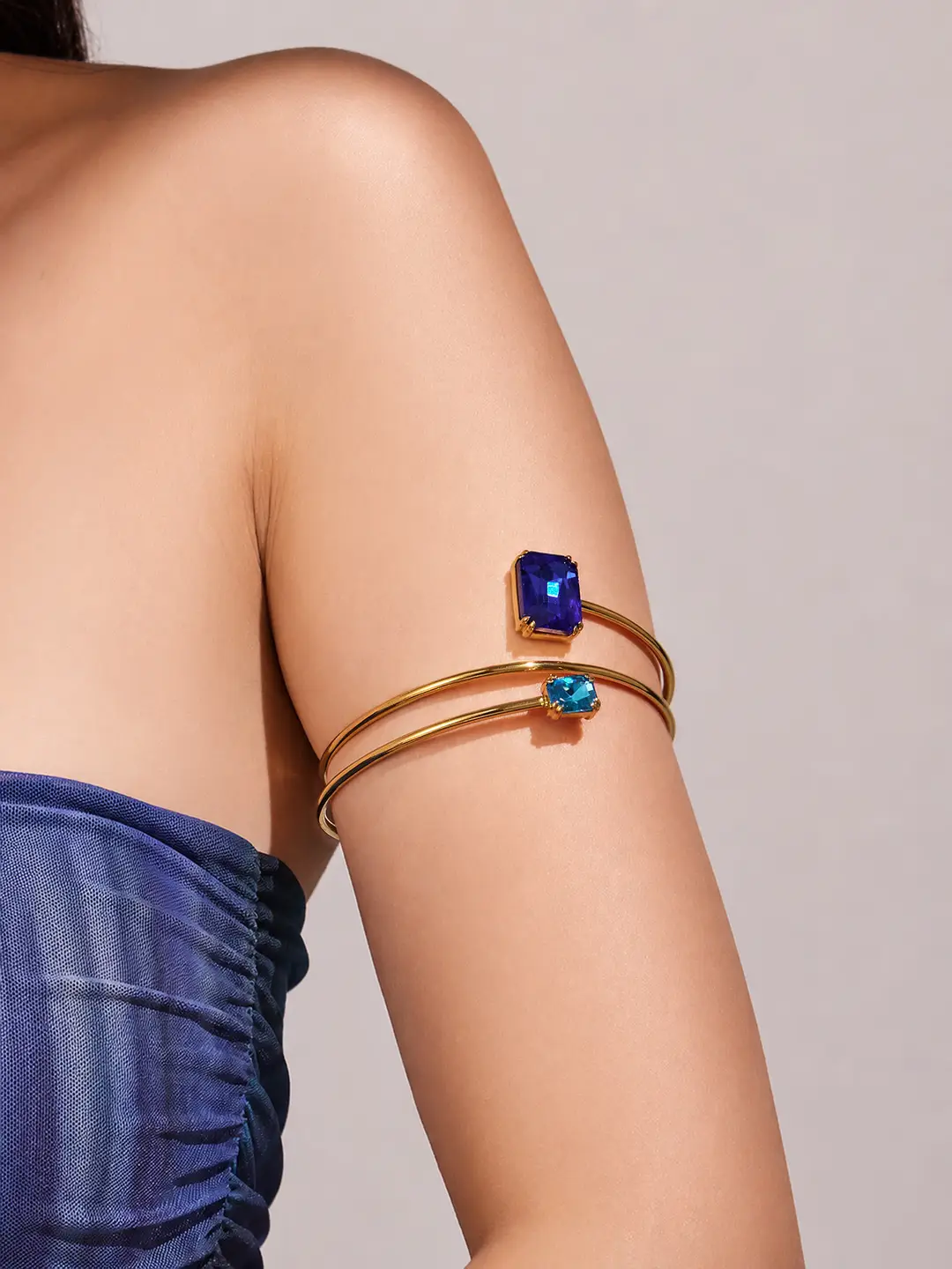 Geometric Paperclip Square Zircon Arm Bracelet, Cross-Border European and American Style, Open Design, Unique and Versatile, Gold-Plated Bracelet — feature 10