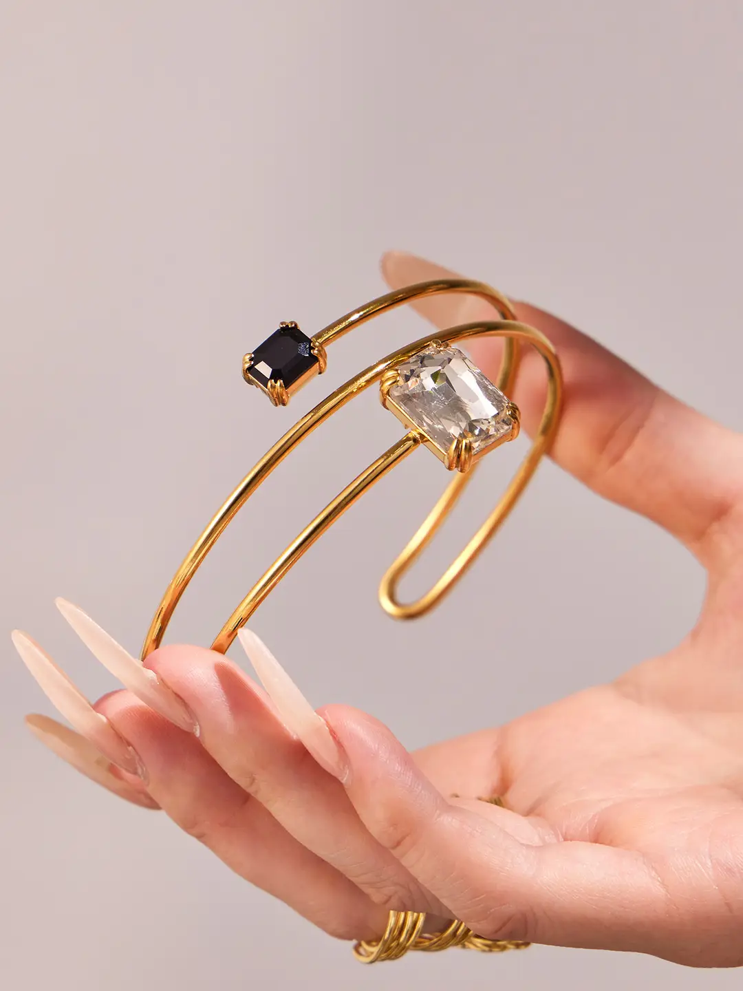 Geometric Paperclip Square Zircon Arm Bracelet, Cross-Border European and American Style, Open Design, Unique and Versatile, Gold-Plated Bracelet — feature 12