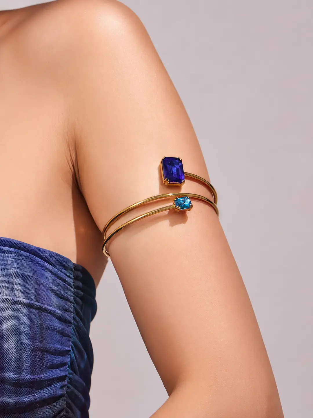 Geometric Paperclip Square Zircon Arm Bracelet, Cross-Border European and American Style, Open Design, Unique and Versatile, Gold-Plated Bracelet — feature 9