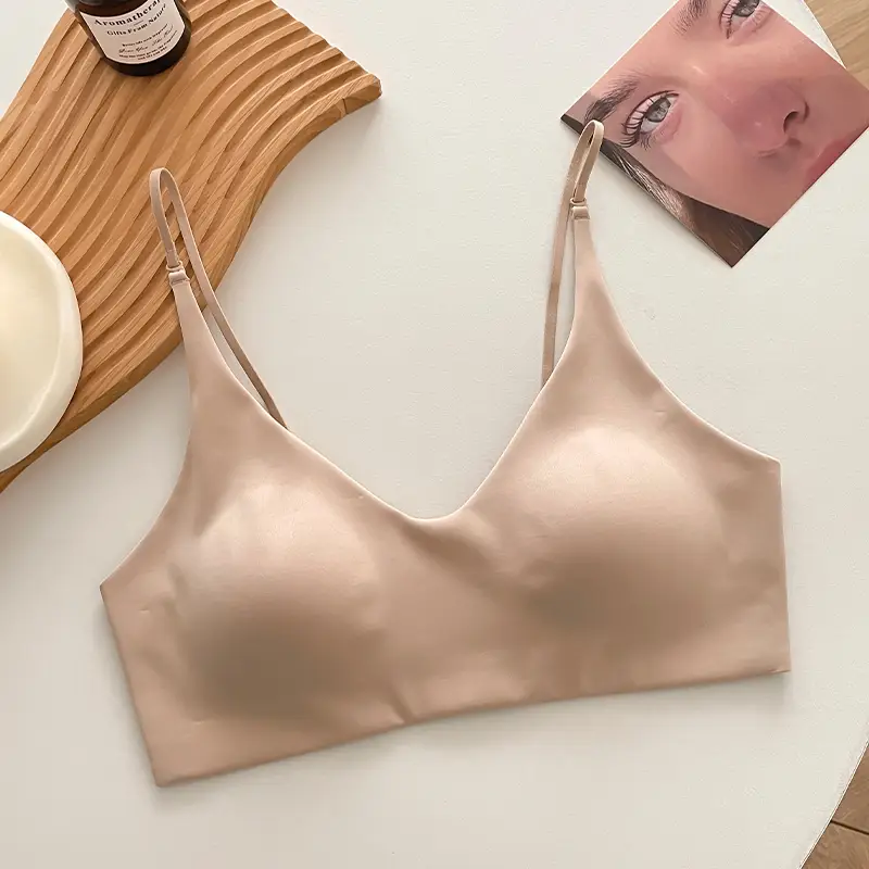 Ultra-Thin Invisible Skin-Friendly Lingerie for Women with Small Busts, Seamless Foundation-Like Coverage, Cross-Back Design, Side Breast Support, Anti-Sagging Bra
