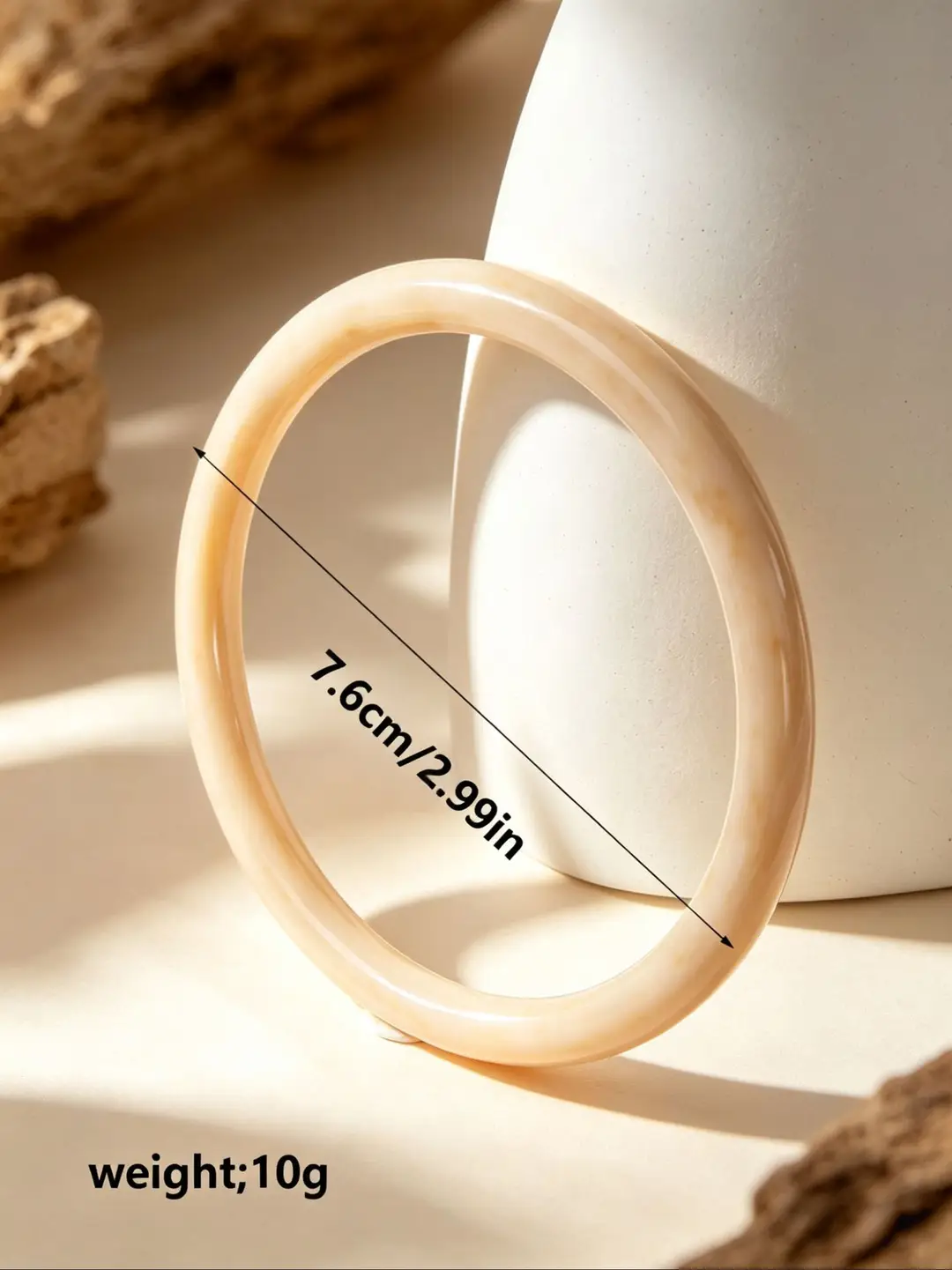 European and American Style Round Acrylic Bracelet, Unique Minimalist Design, Trendy Versatile Wristband, Light Luxury High-End Feel, Women's Jewelry — feature 3