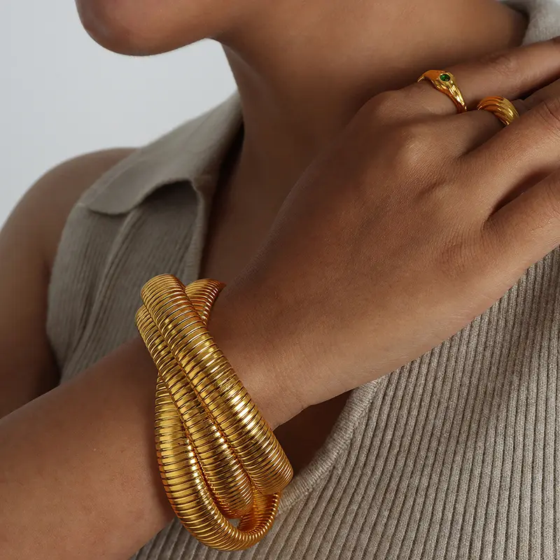 Cross-Border Hot-Selling Chunky Metal European and American Hip-Hop Trendy Three-Layer Interlocking Threaded Bracelet Wholesale Jewelry