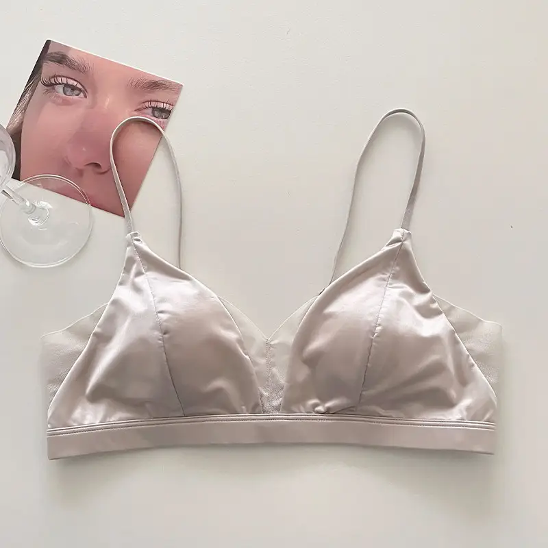 Original Japanese 100% Mulberry Silk Seamless Triangle Cup Bra for Women, Minimizes Large Bust, Prevents Sagging, Wireless Bra