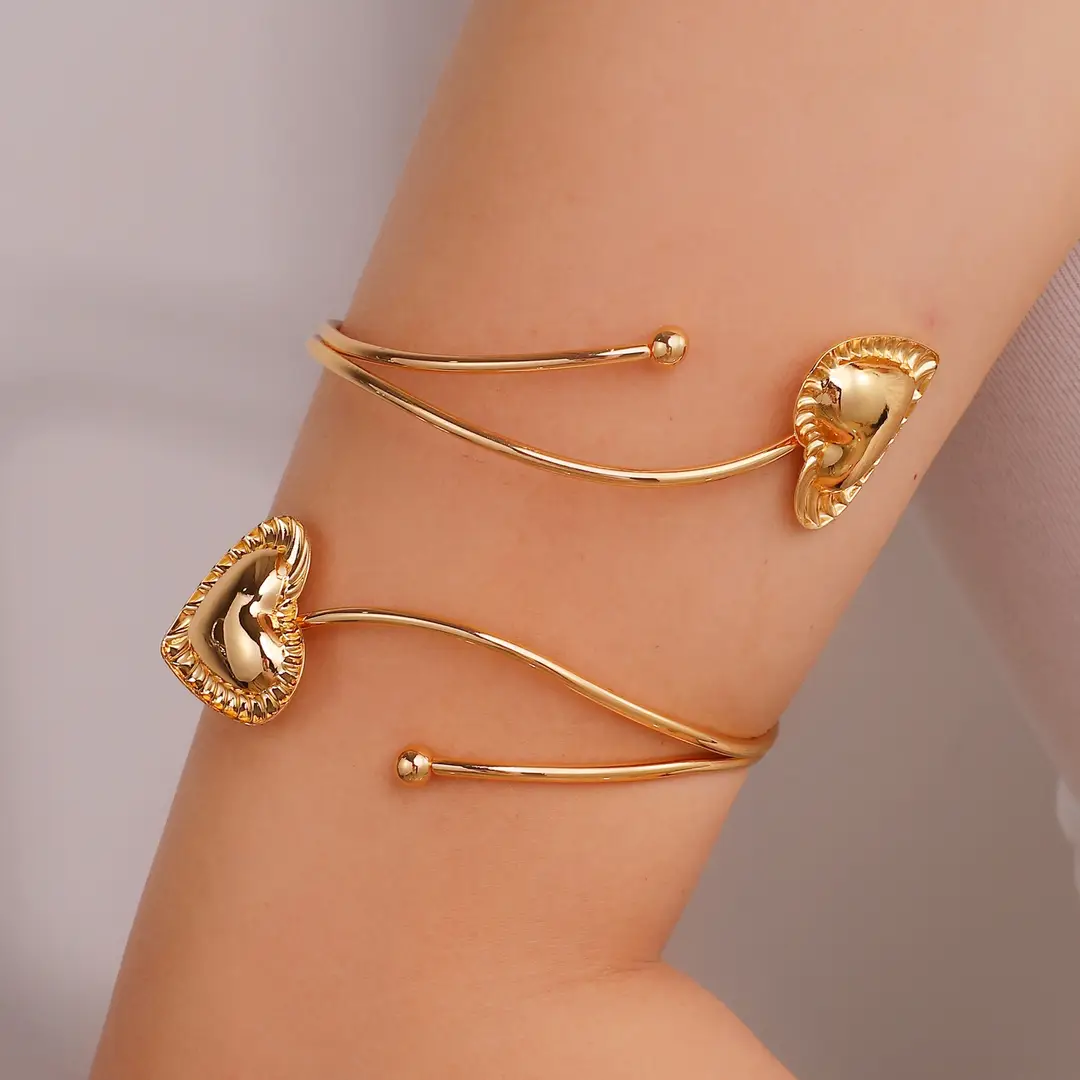 Cross-Border Hot-Selling Floral Open Arm Bracelet, Geometric Light Luxury Niche High-End Bracelet, Fashionable Arm Ring, Non-Fading Bracelet